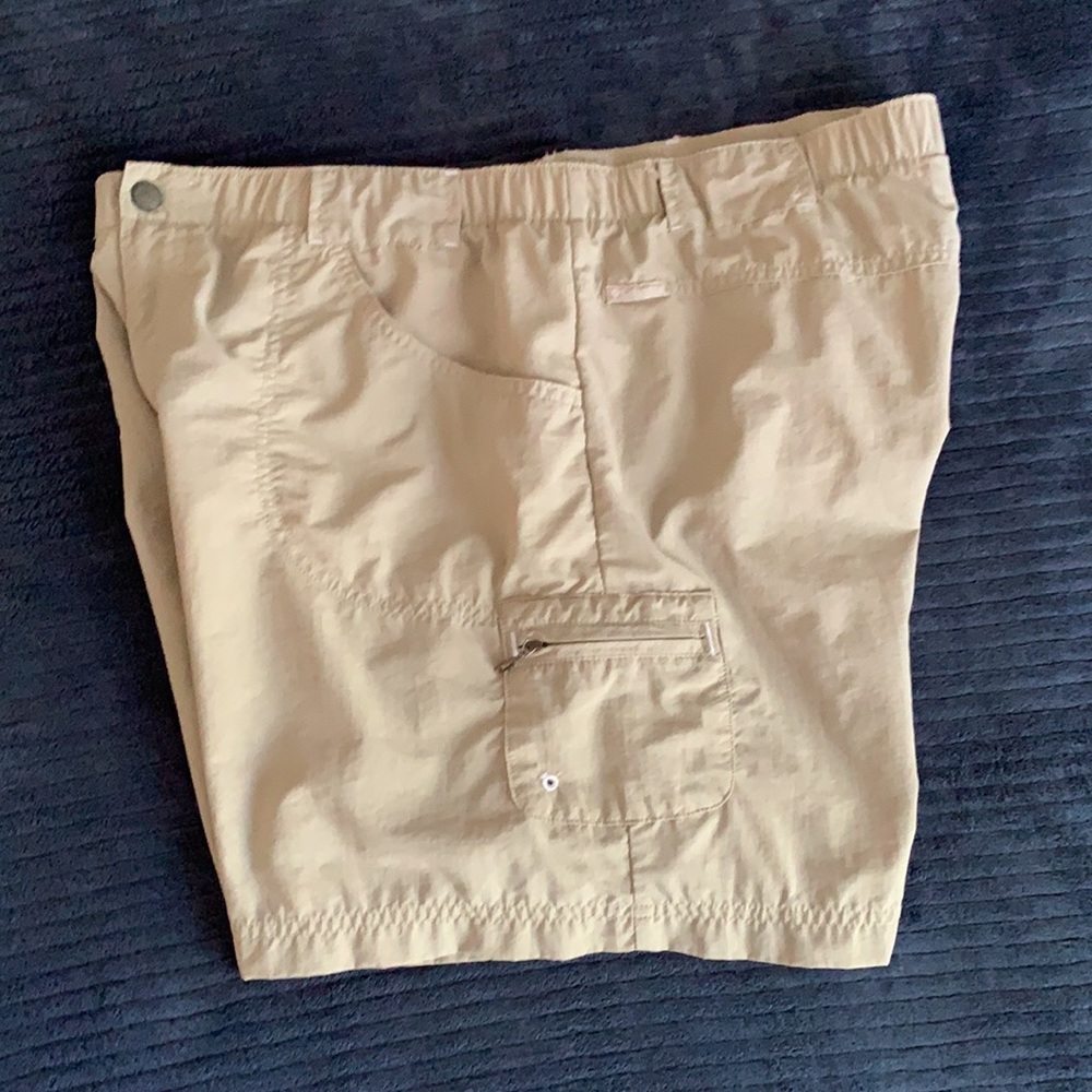 Columbia women’s shorts - Picture 2 of 5